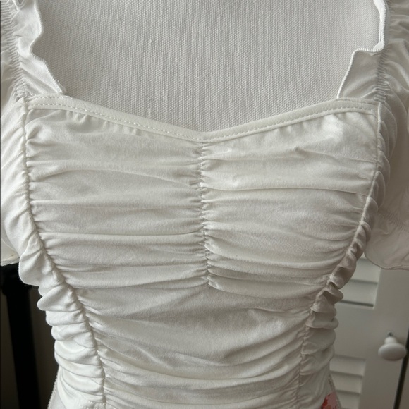 SHEIN White Puff Sleeve Octoberfest Medieval Crop Top M - Picture 2 of 6